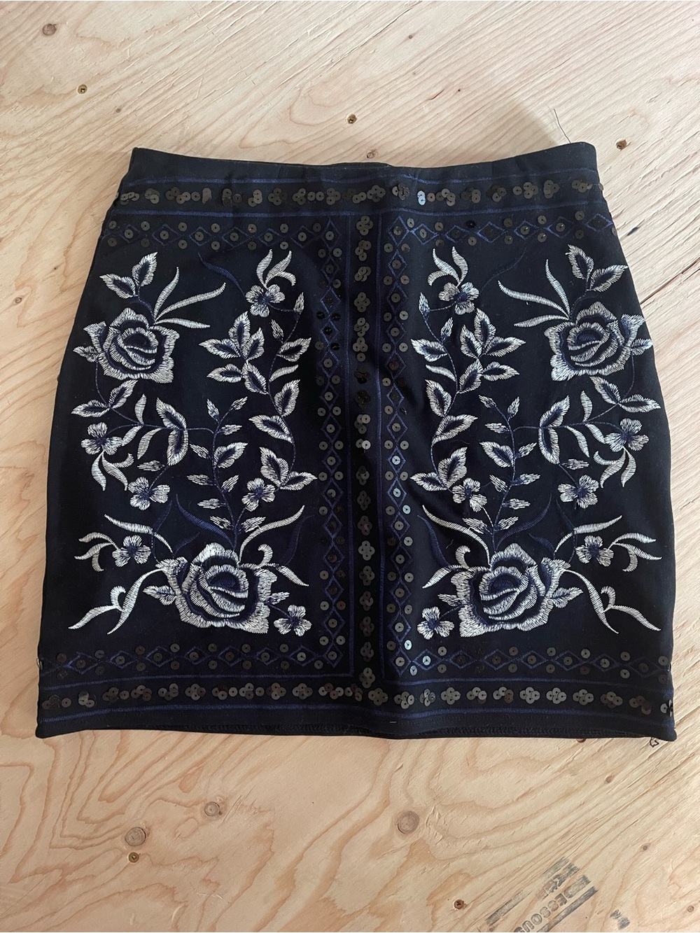 Embroidered Floral Black Mini Skirt